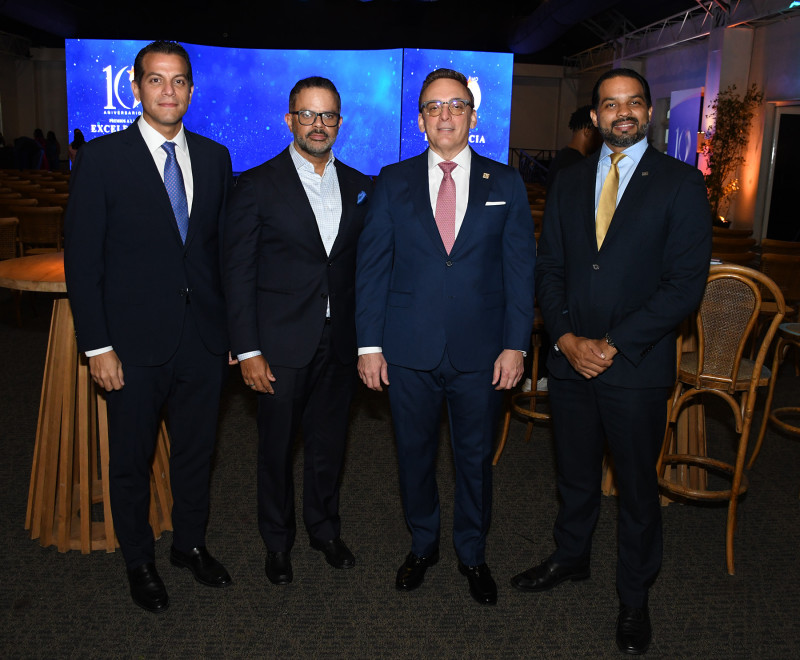 Franklin Glass, Rafael Nolasco, Luis Manuel Aguiló y Willy Colón.