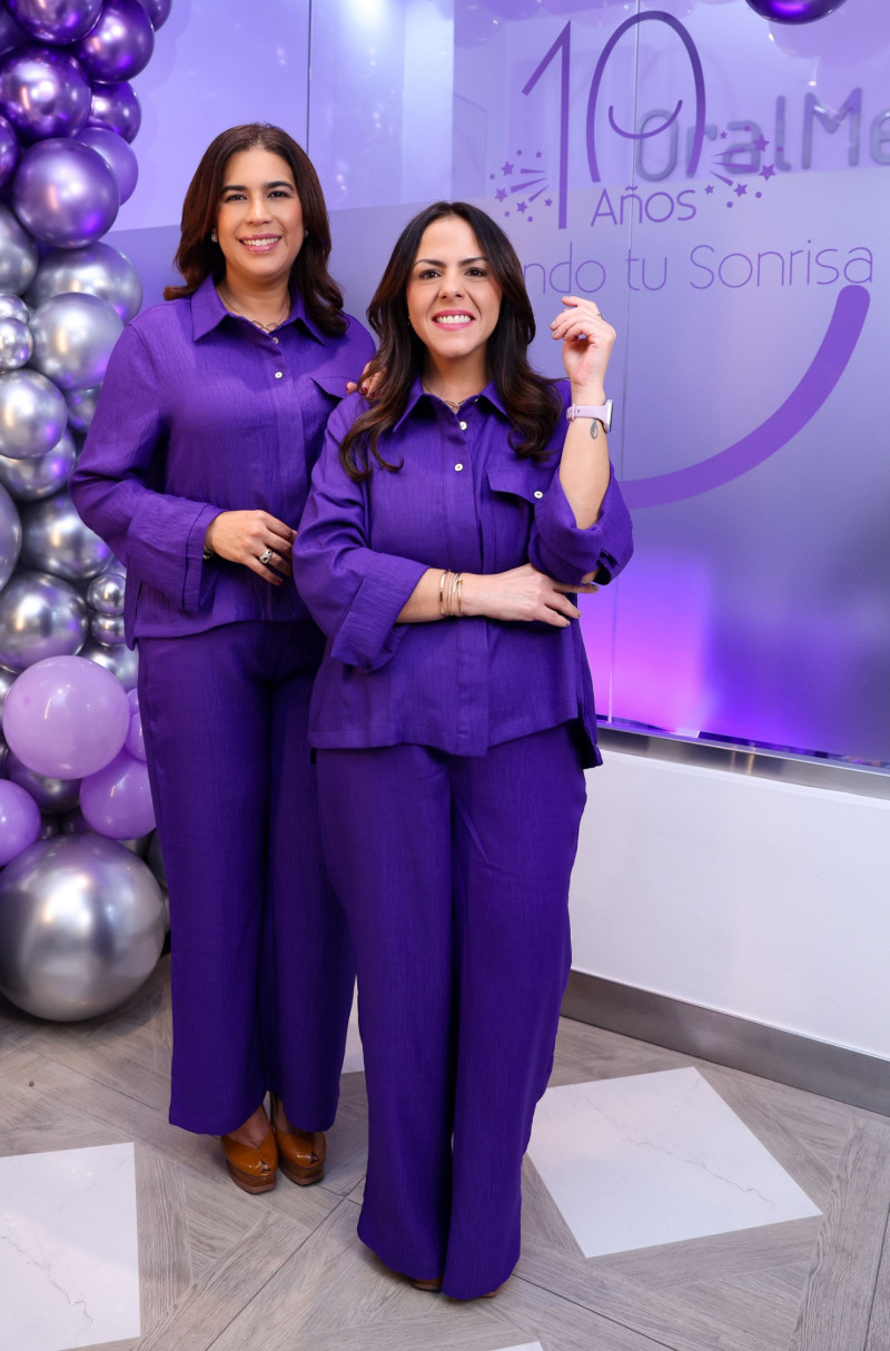 Vivianna Tavárez y Sylvia Paulino.