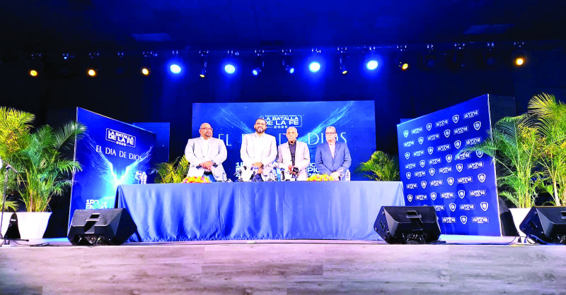 Los pastores Ezequiel Molina Rosario y Ezequiel Molina Sánchez anunciaron la celebración de la concentración evangélica 2026.