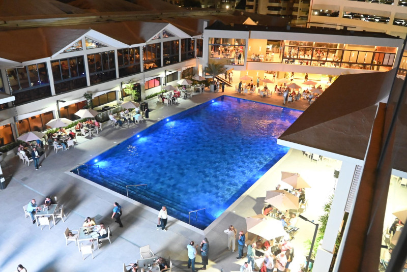 Vista en picado de como luce la impresionante nueva piscina del Club Deportivo Naco.