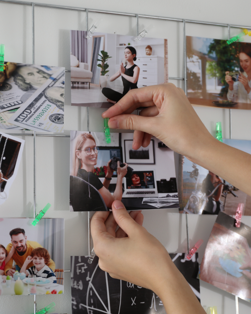 Al visualizar metas concretas y rodearse de imágenes inspiradoras, las personas programan su mente para identificar oportunidades