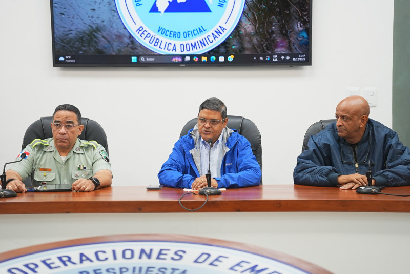 El director del Centro de Operaciones de Emergencias (COE), el general Juan Manuel Méndez, durante el informe del primer boletín de la segunda fase del operativo “Conciencia por la Vida, Navidad y Año Nuevo 2024-2025”.