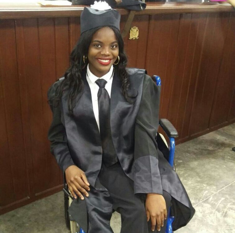 Patricia Ramírez se graduó de la carrera de Derecho