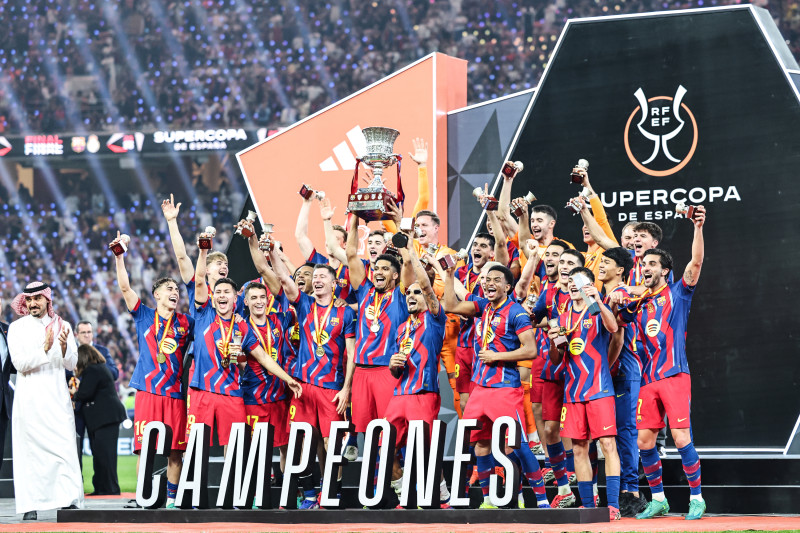 El Barcelona revalida Supercopa ante el Real Madrid gracias a un ...