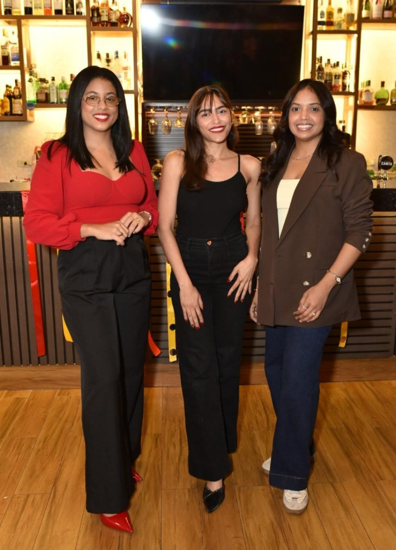 Gabriela Encarnacion, Estefany Gerónimo y Lesly Mota.