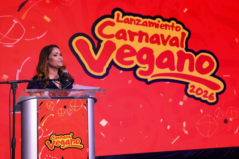 Rosa Olga Medrano, presidenta de Grupo Medrano, cuando anunciaba las novedades del carnaval vegano 2026.