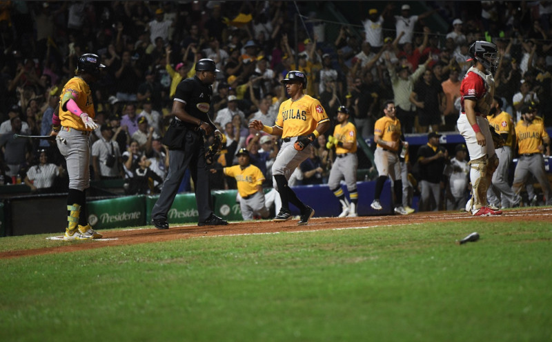 Águilas Cibaeñas venció a Leones del Escogido en el partido del domingo y según la Lidom necesitan dos victorias más ante Toros del Este para poder pasar a la Serie Final