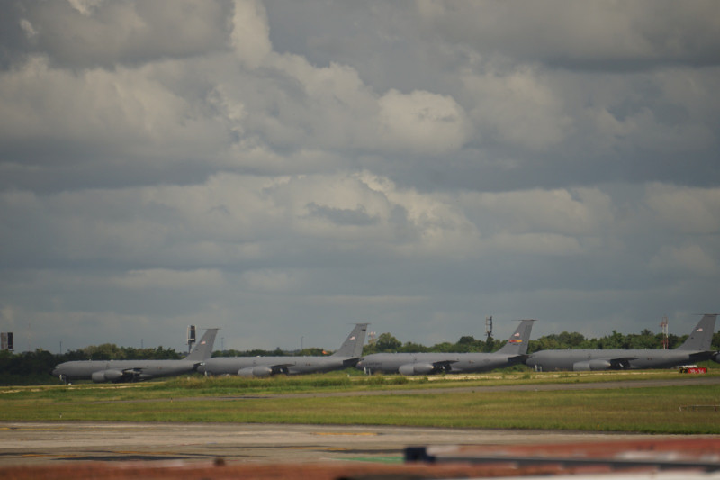 Aeronaves militares de las Fuerzas Armadas de los Estados Unidos en el AILA.
