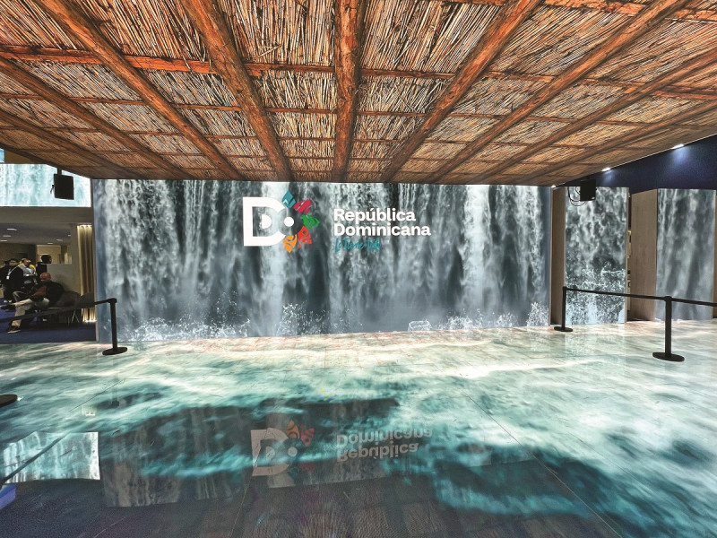 Stand ganador del premio Mejor Stand de Fitur del año 2025.