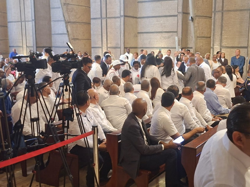 Luis José Domínguez, de 93 años, se desmayó en la Basílica de Higüey.