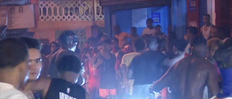 Residentes del sector Los Solares, de El Almirante, denuncian que la contaminación acústica es constante, y aseguran que el ruido regresa tan pronto las patrullas policiales abandonan la zona.