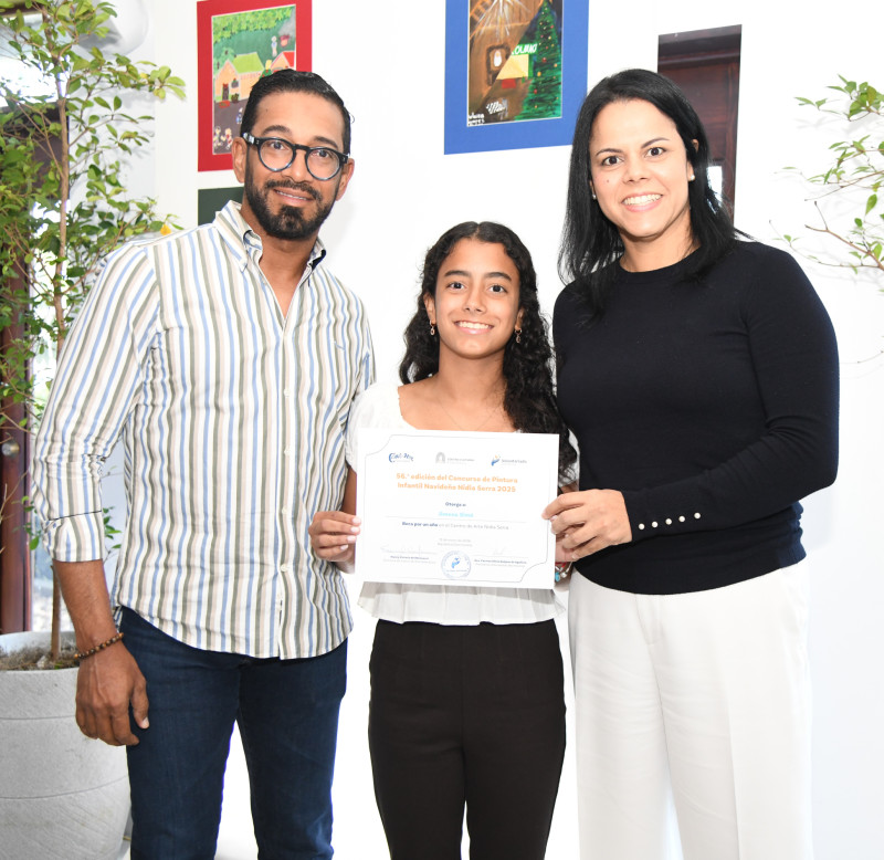 Kelvin Simé, Jimena Simé de Jesús y Jenny de Jesús.