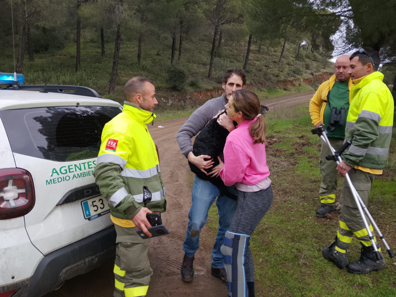 Compartimos una buena noticia: Boro, el perro extraviado, ha sido hallado por un grupo de #BomberosForestales de #EMAINFOCA, se lee en la publicación de la captura.