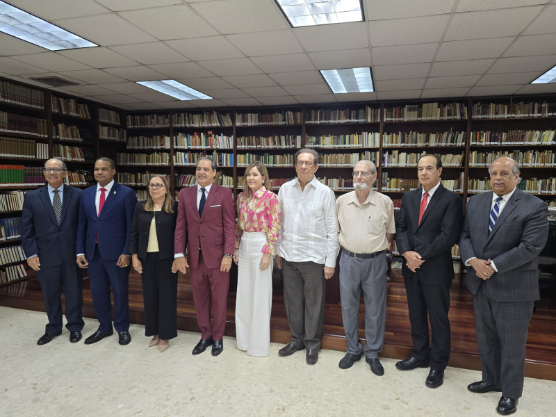 Integrantes del comité de selección del Premio Nacional de Literatura 2026