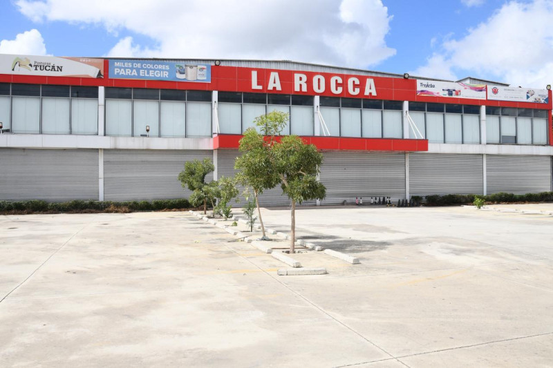 La reapertura de los negocios chinos clausurados ha sido crítica.