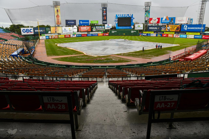 El terreno del estadio Quisqueya Juan Marichal durante la tarde del viernes.