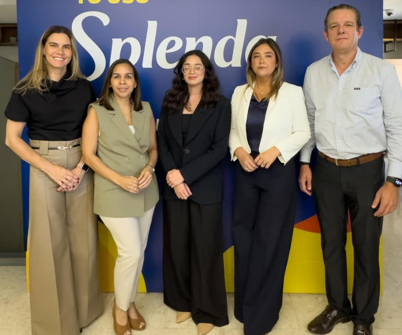 María Puyo,Gabriela Verás, Yaskana Valle, María Fernanda Rodríguez  yLuis Villanueva.