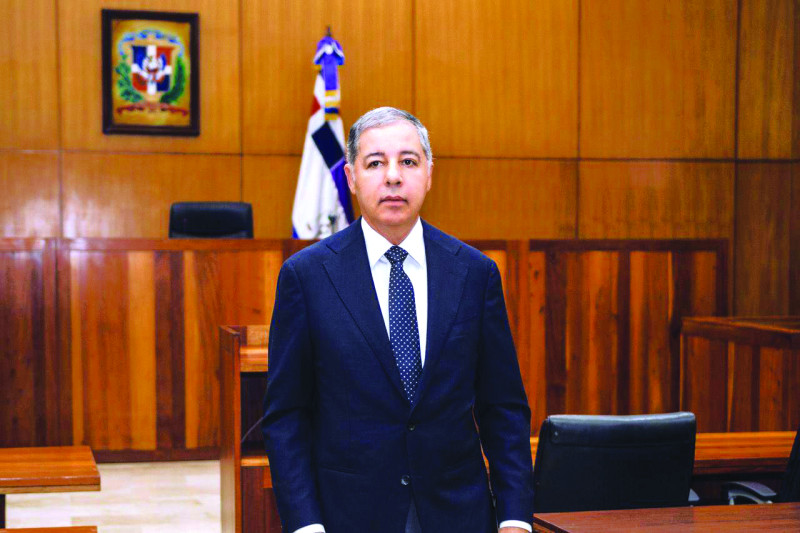 Donald Guerrero, es director de Hacienda.