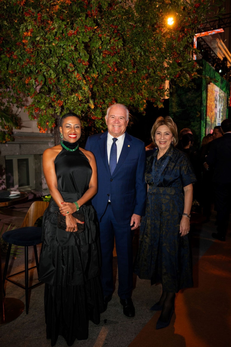 Neyvi Tolentino, Alejandro Santelises y Katingo Haché de Santelises.