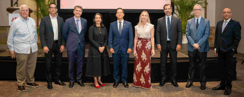 José Manuel Mallén Santos, José Reyes, Elías Juliá Calac, Hegla de los Santos, Juan José Alorda, Stephanie Wheeler, Gustavo Adolfo Betances, Jordi Manelic Gassó Bautista y Juan Miguel Madera.