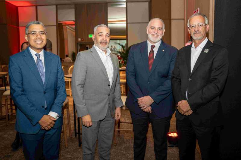 Luis Michel, Pedro Alexis Rodríguez , Osvaldo Holguín y José Díaz.