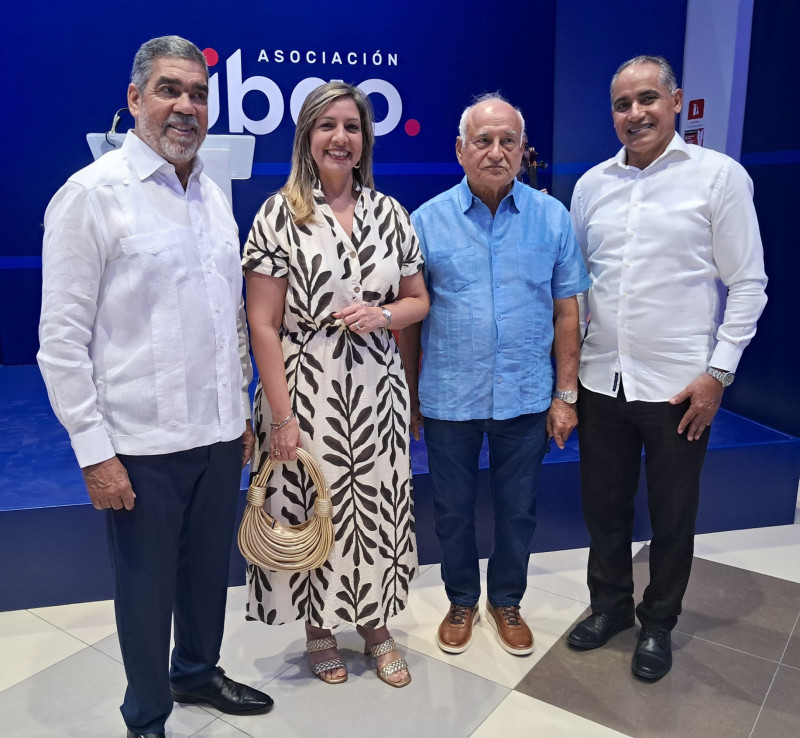 Manuel Durán, Mileyka Brugal, Pablo Brugal y Luis Canela.
