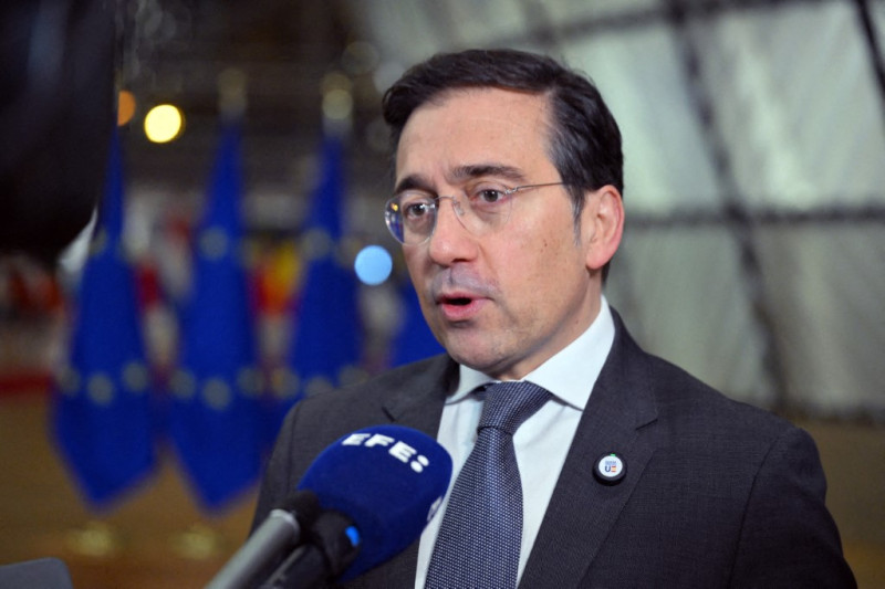 José Manuel Albares, ministro de Asuntos Exteriores, Unión Europea y Cooperación de España, comparece ante la prensa antes de la reunión de ministros de Asuntos Exteriores de la UE