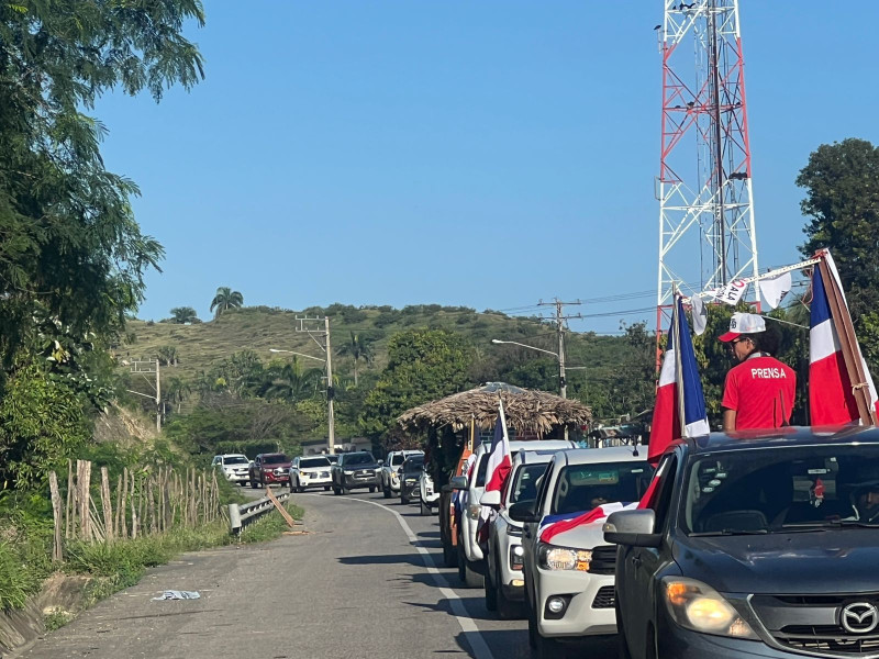 Segunda marcha-caravana, en protesta ante las supuestas intenciones del Estado dominicano de la explotación minera en la cordillera septentrional.