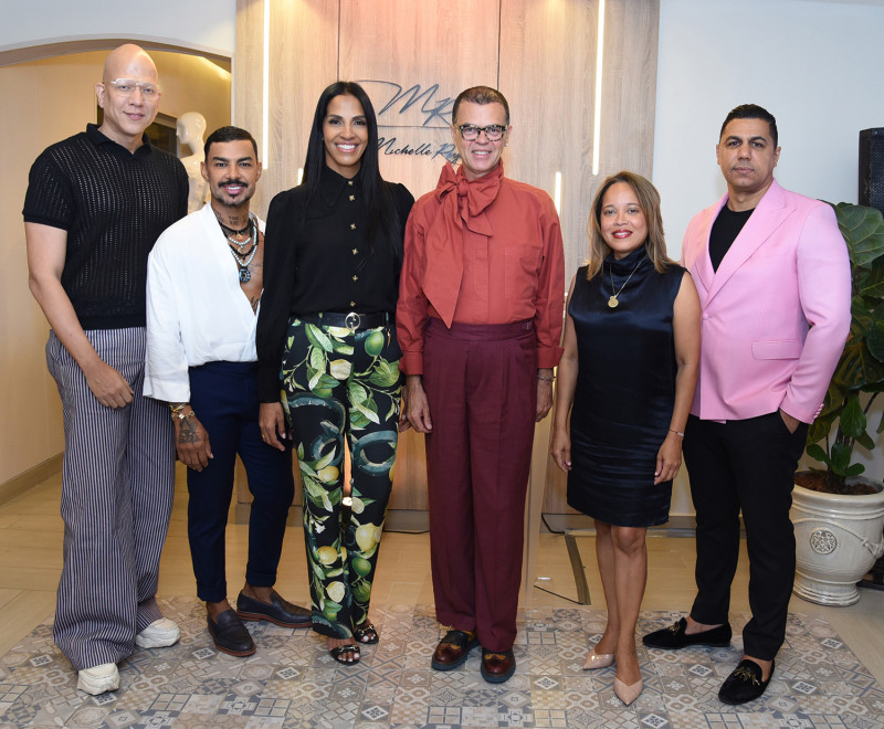 Manuel Febrillet, Joel Reyes, Michelle Reynoso, Sócrates McKinney, Carolina Valentín y Wilson Alcéquiez