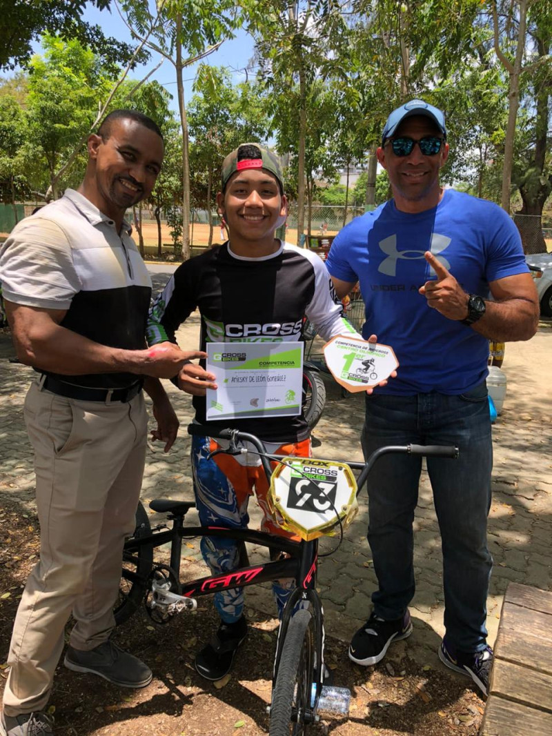 Está armando proyectos para niños de escasos recursos en temas de salud, deporte y educación