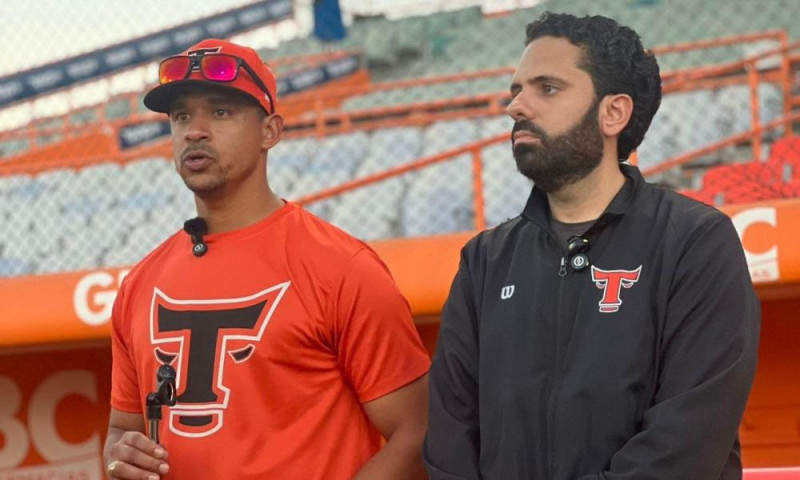 Víctor Estévez y Jesús Mejía continuarán como manager y gerente general de los Toros del Este, respectivamente.