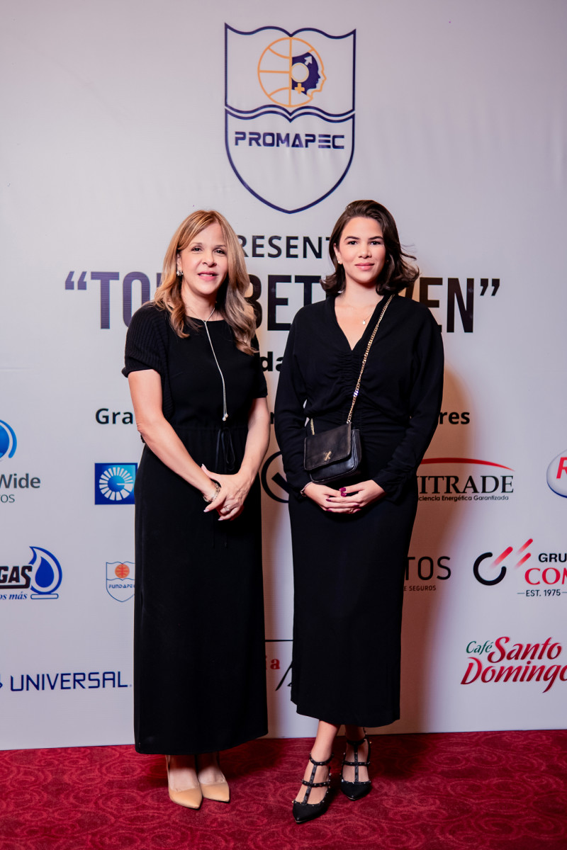 Lissette Goico y Luisa de Herrera.