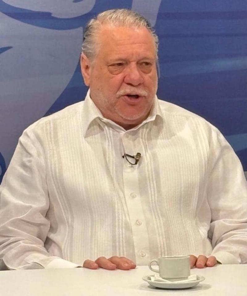 Aristides Fernández Zucco es primo de Michelle.