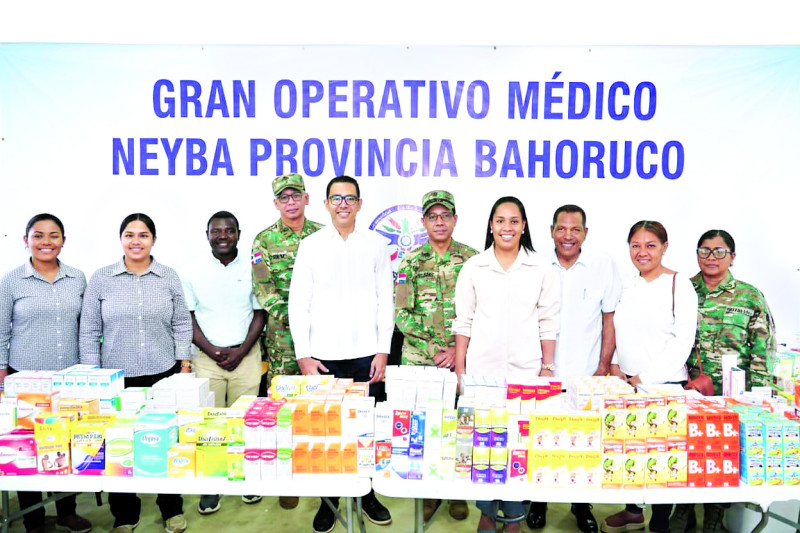 El operativo de las Fuerzas Armadas incluyó la entrega gratuita de 7,820 medicamentos