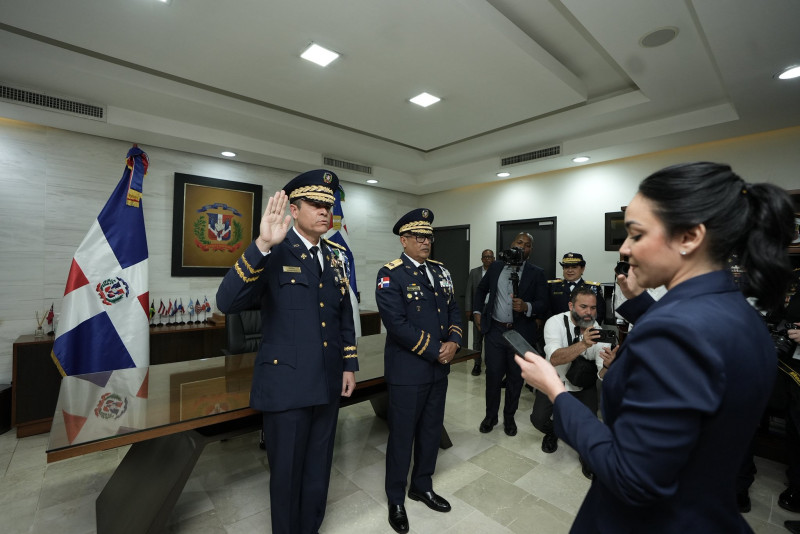 Andrés Modesto Cruz Cruz, durante su juramentación se comprometió a continuar los trabajos del pasado director Ramón Antonio Guzmán Peralta.