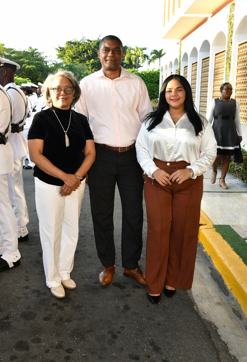 Raysa Sánchez, Adán Ayala y Laury Hernández.