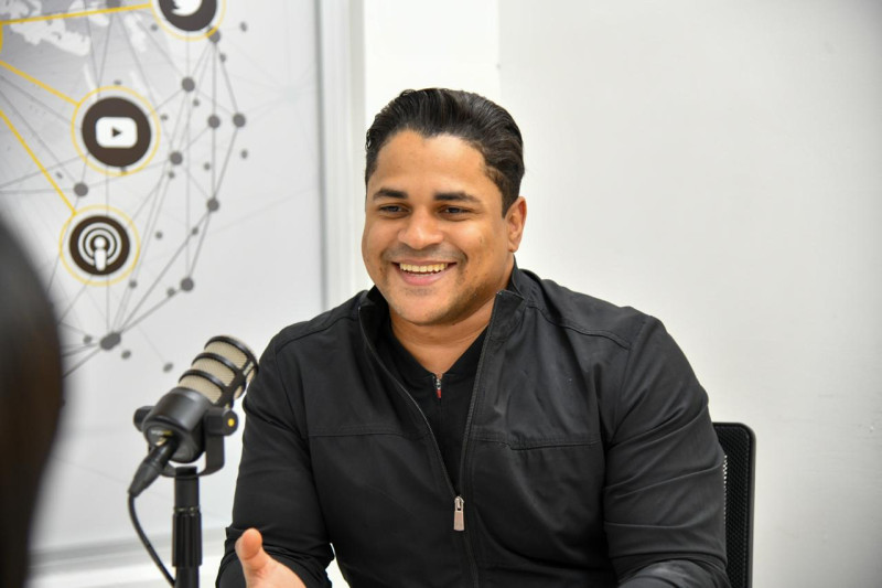 El dominicano Edward Feliz, cirujano maxilofacial.