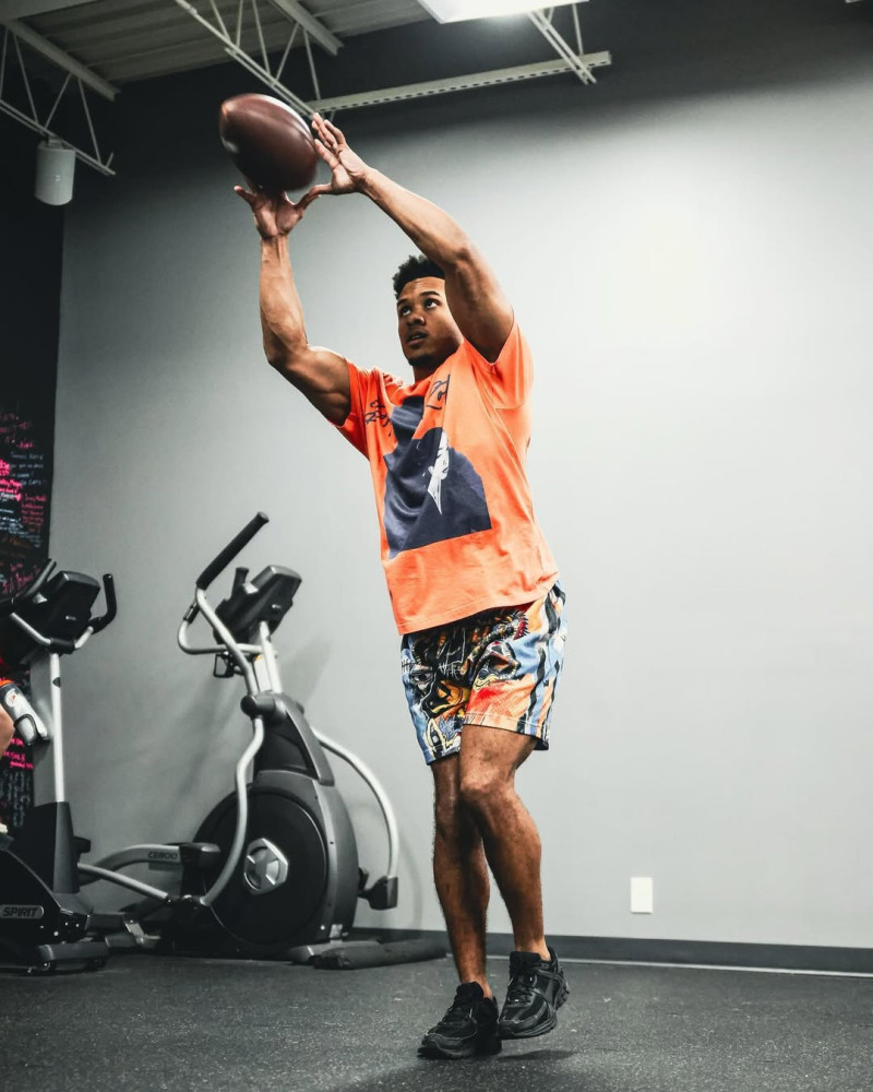 Rondale Moore es encontrado muerto con herida de bala.