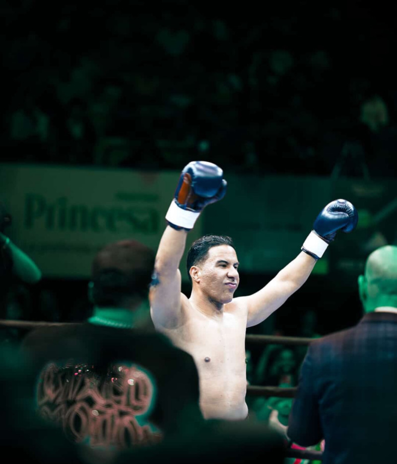 Cristian Casablanca tras ganar pelea contra Sr. Jiménez.