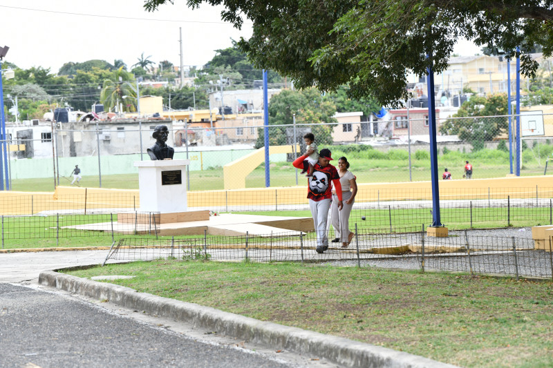 El parque está proyectado para recibir familias, con la finalidad de fomentar la recreación.