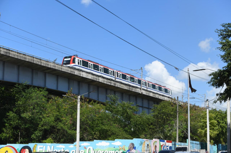 El metro de Santo Domingo funciona con normalidad