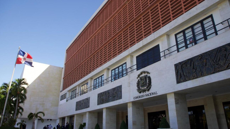 Las ausencias y excusas de legisladores han vuelto a tomar relevancia en el Congreso.