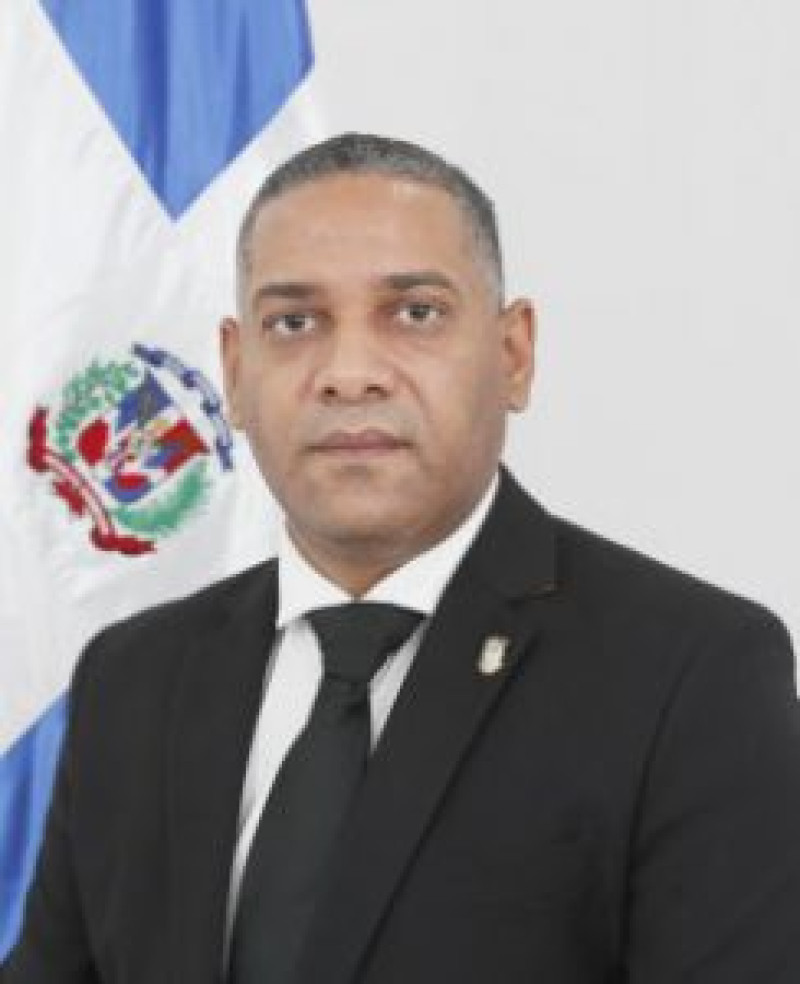 Carlos José Gil Rodríguez representante del la Fuerza del Pueblo.