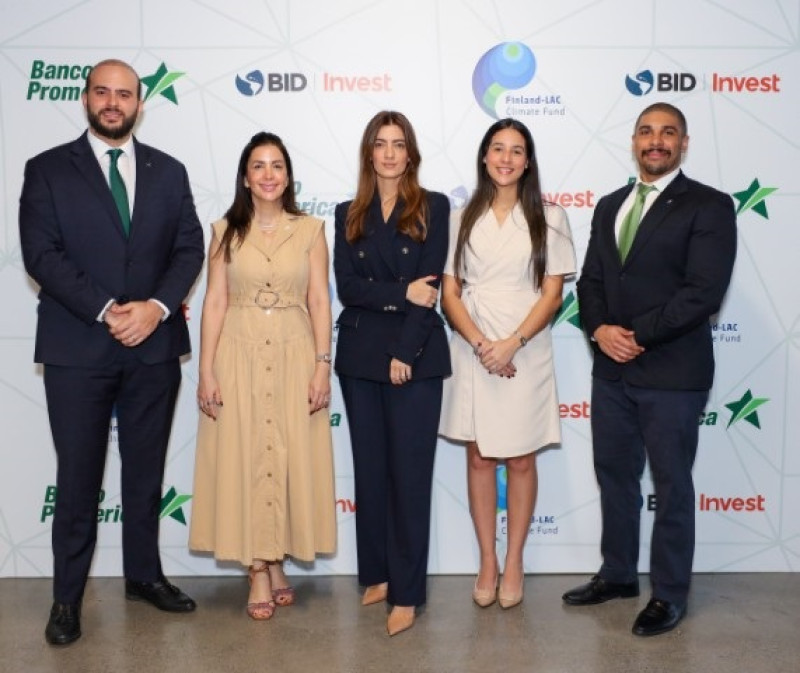 uan Carlos Matos, Mónica Mieses, Ana Kowalenko, Pierina Forastieri y Luis Torres.