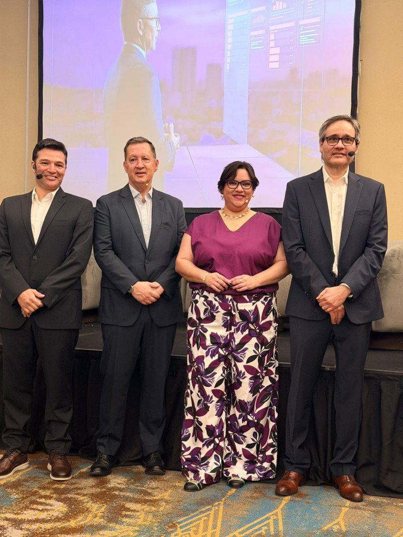 José David Restrepo P., Juan Carlos Linares M., Wendy Moronta y  Armando Sánchez