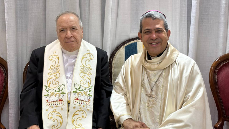 El cardenal López Rodríguez y monseñor Morel Diplán.