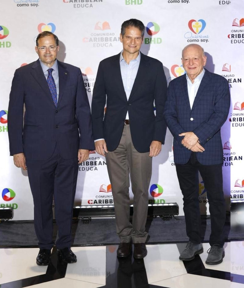 Steven Puig, Oscar Villanueva y Robert Carrady.