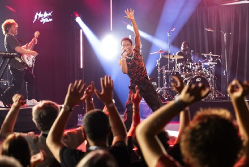 El cantautor estadounidense David Anthony Burke, también conocido como d4vd, se presenta en el escenario del Casino durante el 58.º Festival de Jazz de Montreux (MJF), en Montreux, Suiza, el 19 de julio de 2024.