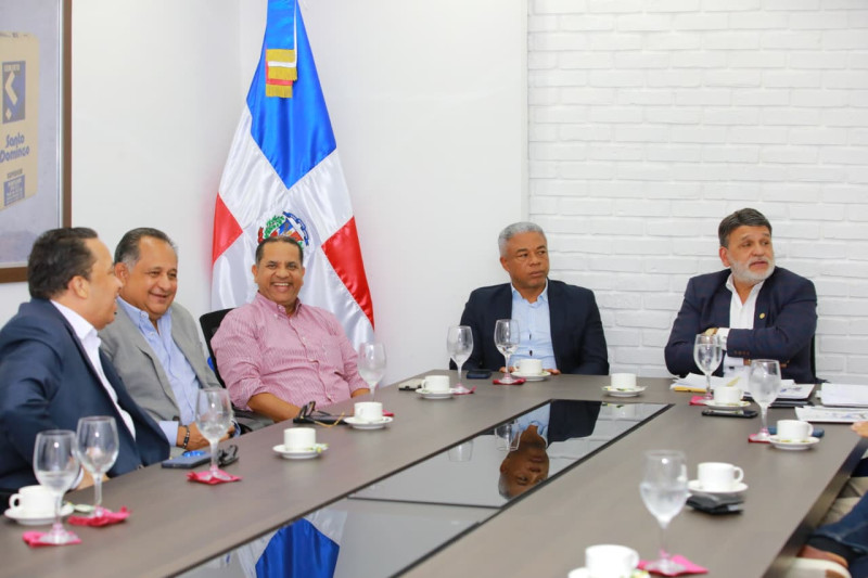 Los directivos de Asoexpofroncem y de la FDC compartieron sus preocupaciones sobre el comercio fronterizo.