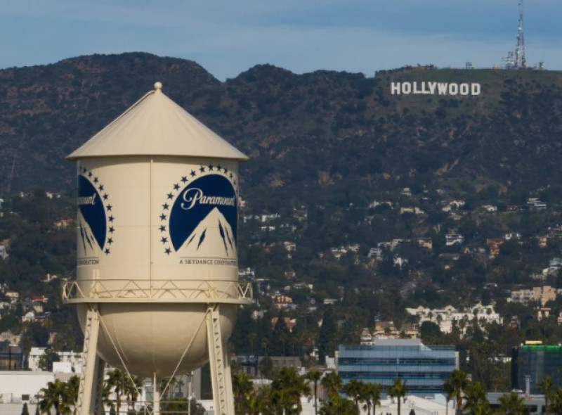 Torre de agua de Paramount Pictures en Los Ángeles, Estados Unidos.